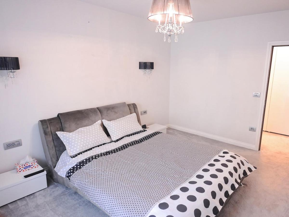 Ase Premium House Villa Suceava Bagian luar foto
