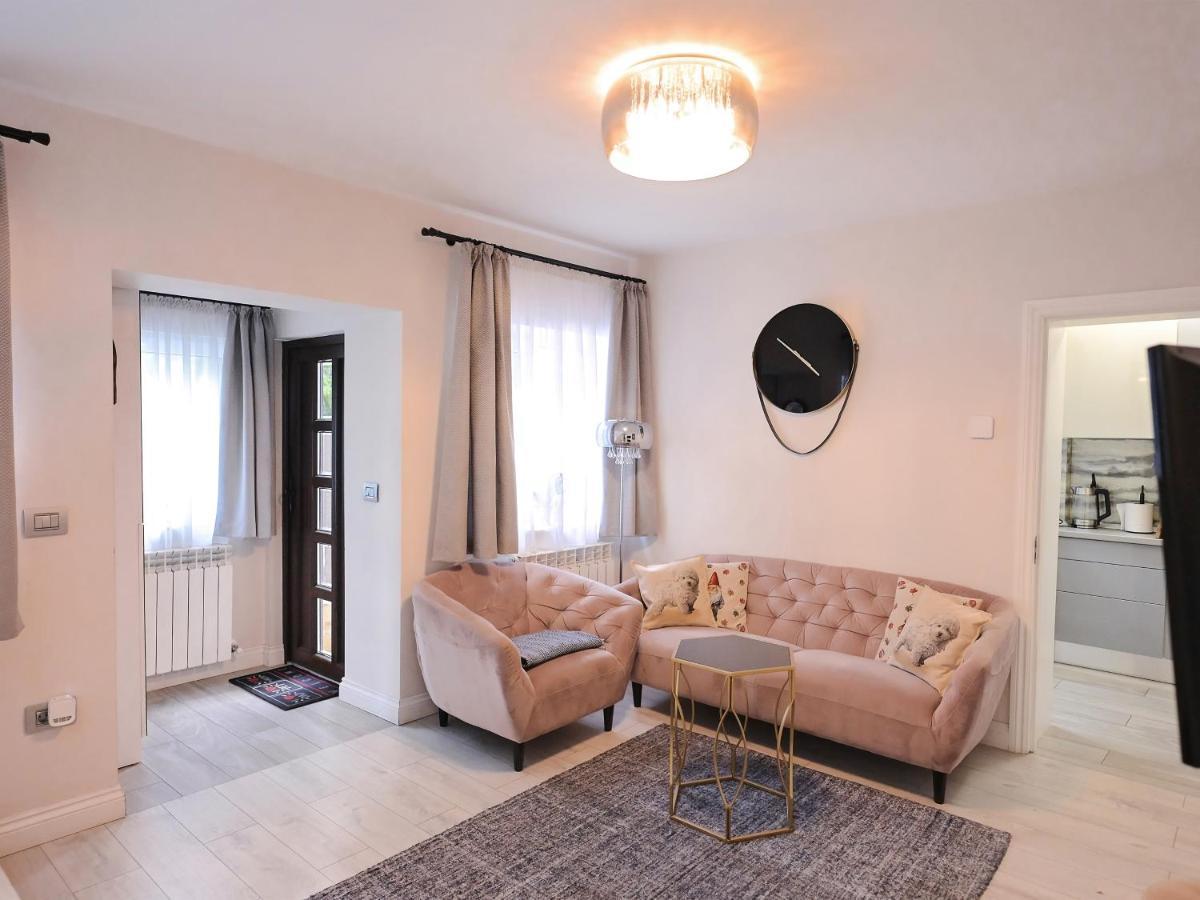 Ase Premium House Villa Suceava Bagian luar foto
