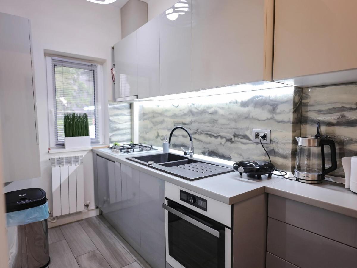 Ase Premium House Villa Suceava Bagian luar foto