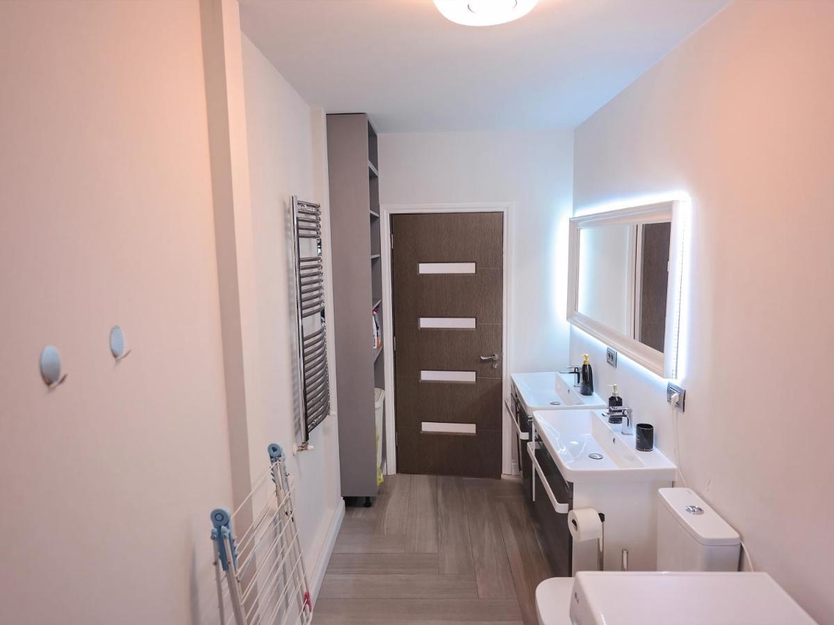 Ase Premium House Villa Suceava Bagian luar foto