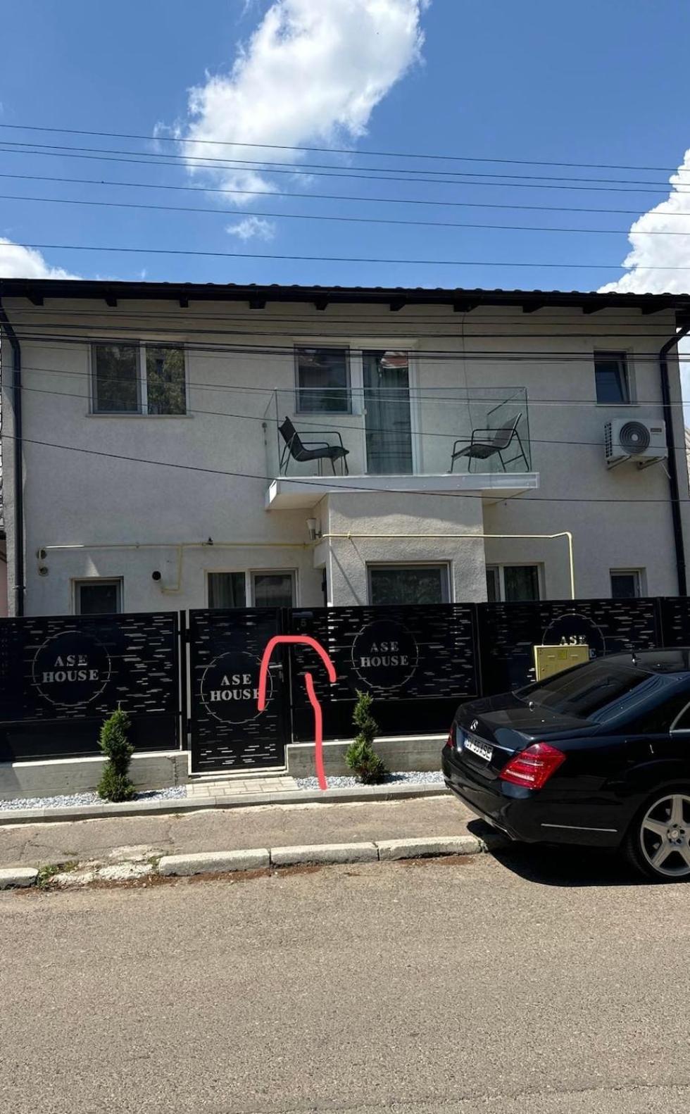Ase Premium House Villa Suceava Bagian luar foto